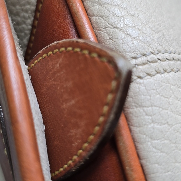 Dooney and Bourke vintage equestrian style bag - Picture 7 of 17